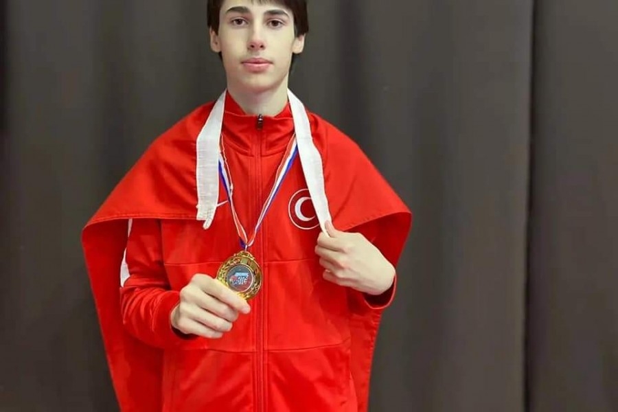 Bekir Osmanoğlu Balkan Şampiyonu